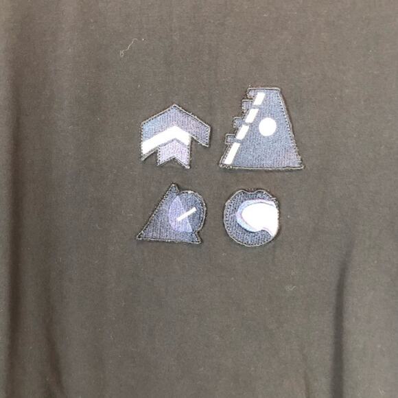 H&M Mens Black Asymmetric Hem Patch Short Sleeve T-Shirt 100% Cotton Sz Medium M - Picture 3 of 4